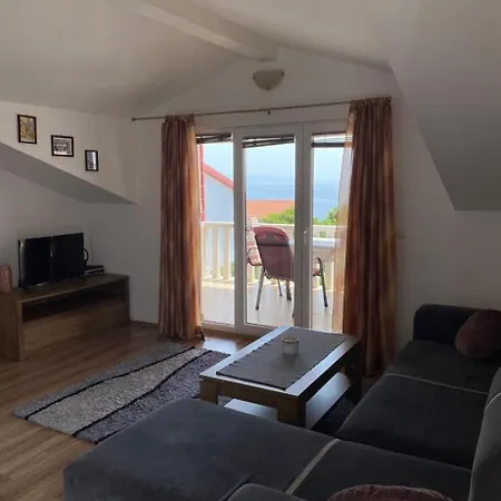 Ivano Apartment